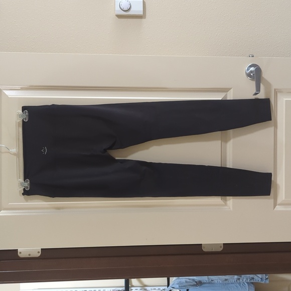 Beyond Yoga leggings - Picture 1 of 4